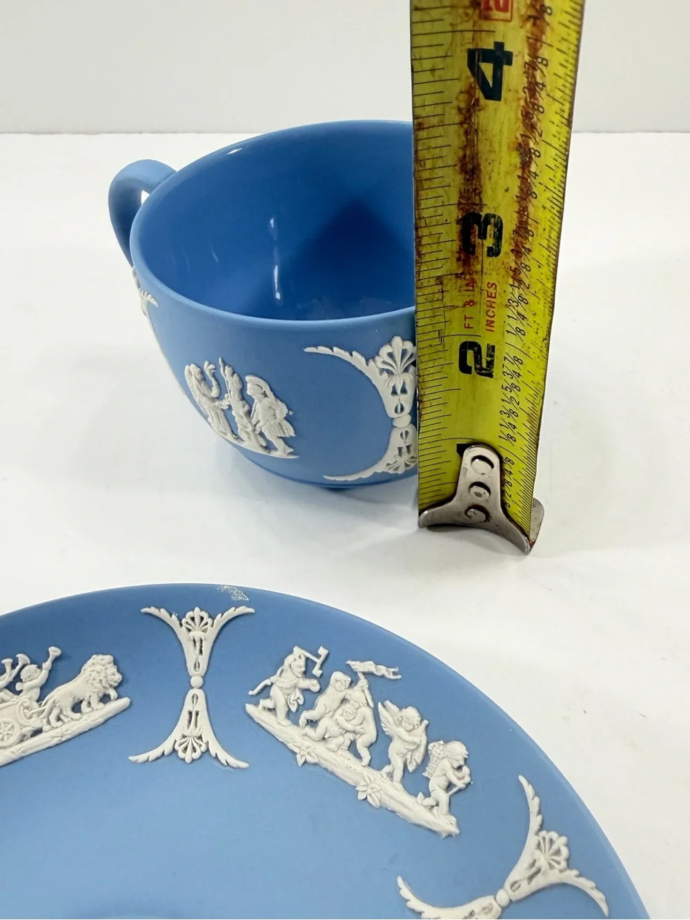 1953 Wedgwood Jasperware Teacup Cup & Saucer, Sacrifice Figures, Pale Blue‎ RARE